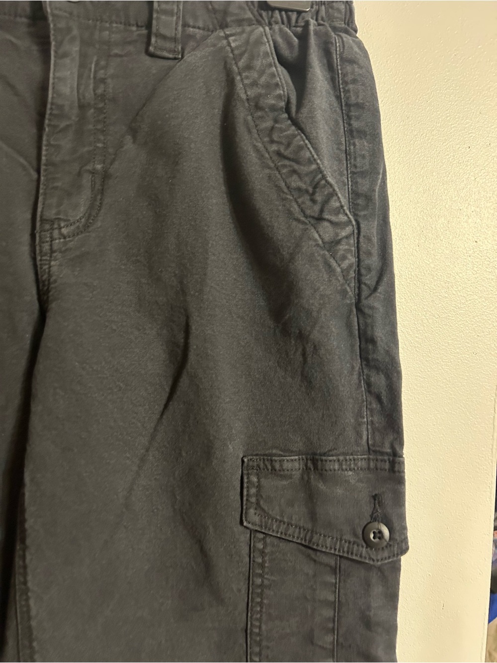 American Eagle Outfitters Black Women's Cargo Pants - Picture 4 of 9